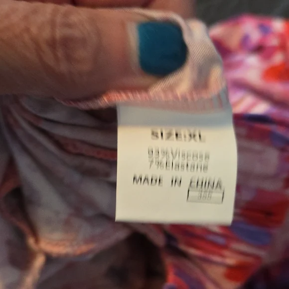 NWOT Boutique XL Floral Wide-Leg Pants - Red and Purple And Pink - Picture 6 of 7